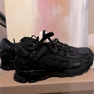 Adidas Shadowturf unisex sizing 
Men’s 11.5 / womens 12.5